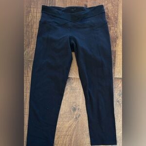 Lululemon Womens cropped crossover waistband leggings Sz 4 black